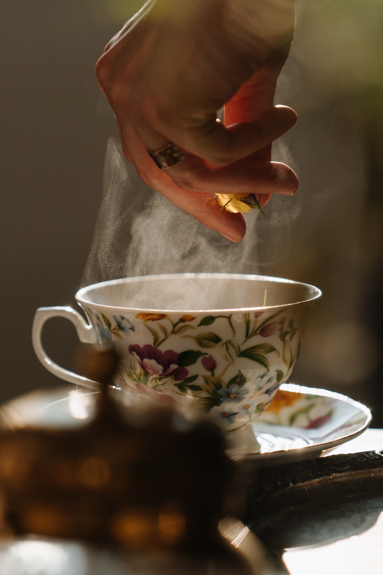 Antioxidantien im Tee: Wie grüner, schwarzer und weißer Tee das Altern verlangsamen können - VIET-TEE.de